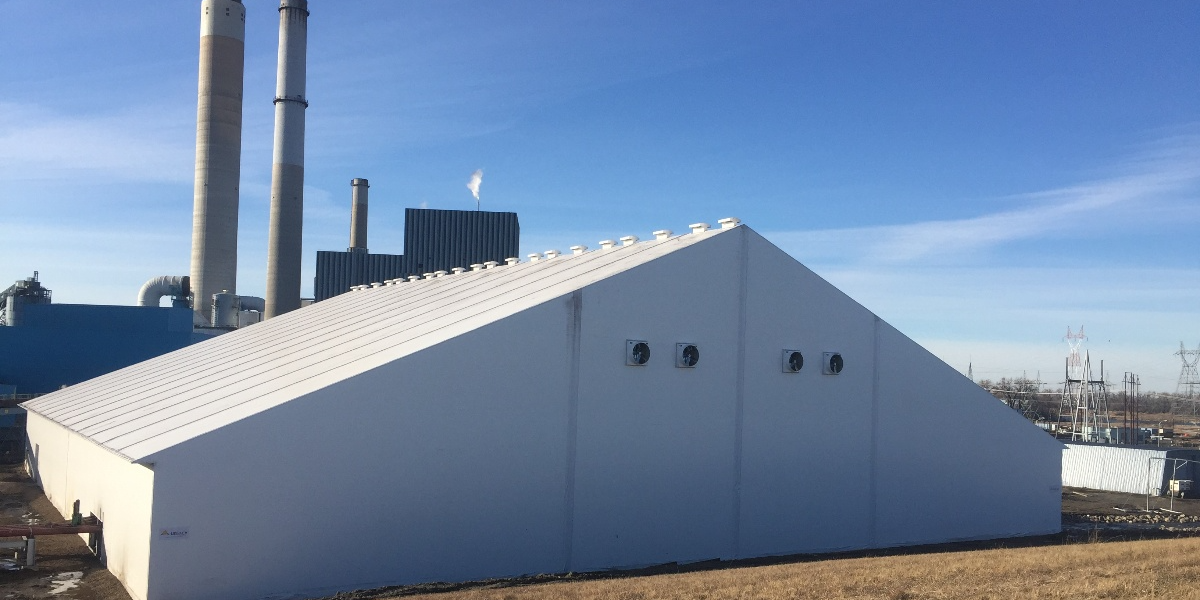 Tension fabric structures for power plants or the oil and gas industry