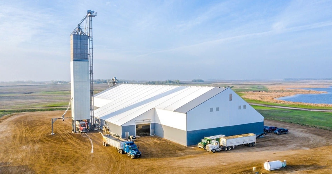 Fertilizer storage building